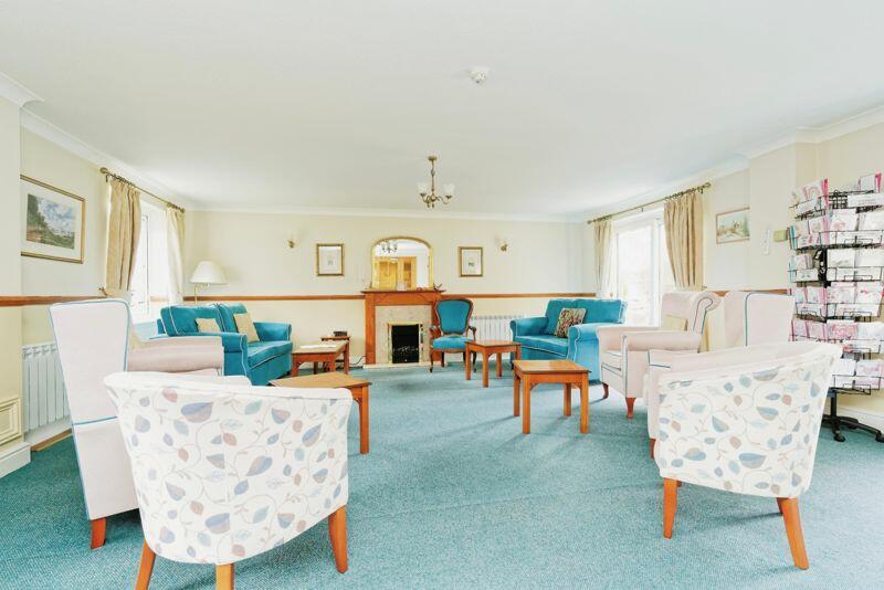 RESIDENTS LOUNGE