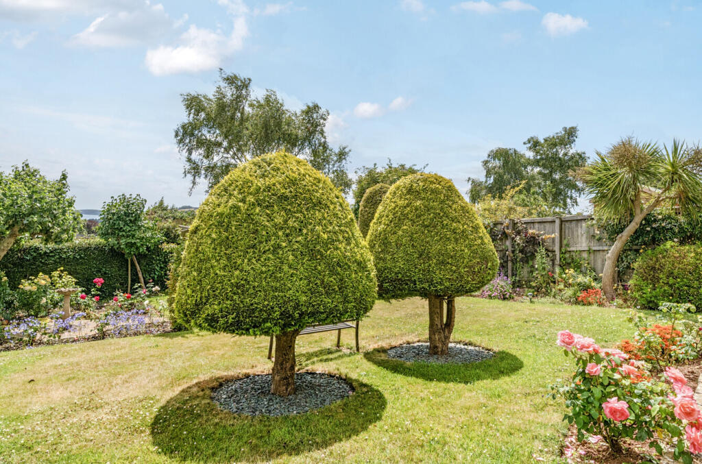 1313793-11-685987...