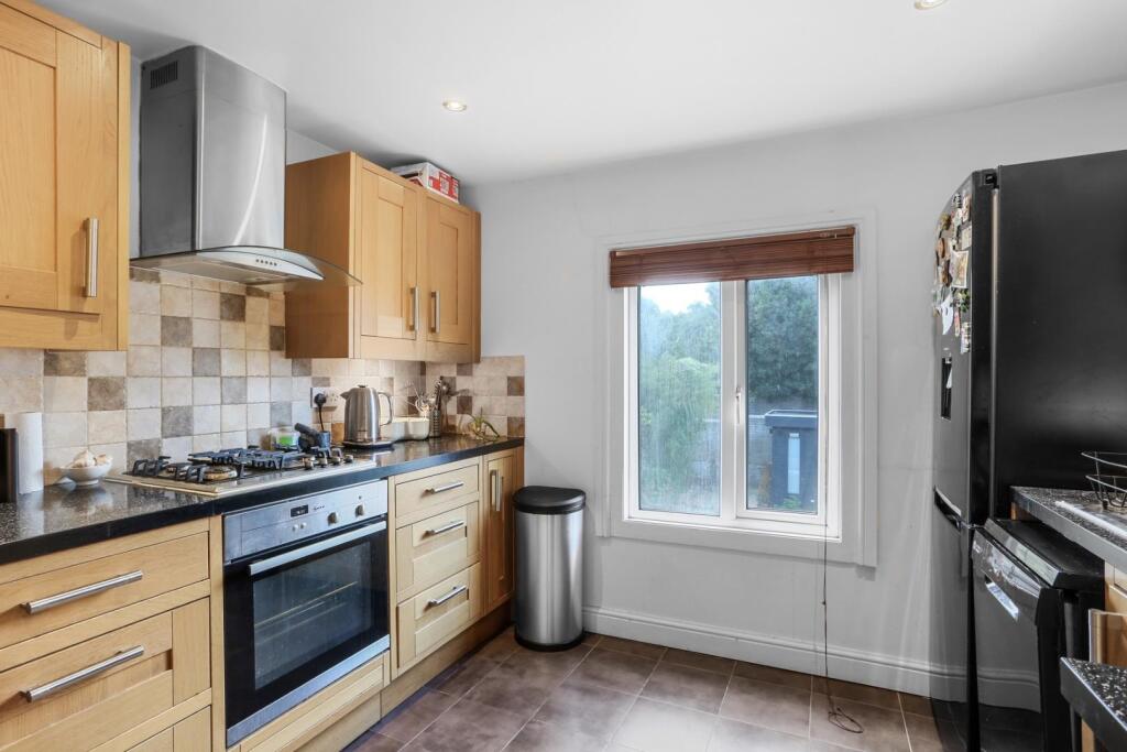 1529102328 - 40b Tritton Road, SE21 - 15.jpg