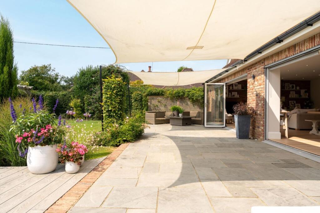 38-web-or-mls-CORNERCROFT  FINSHED EDITS-112.JPG