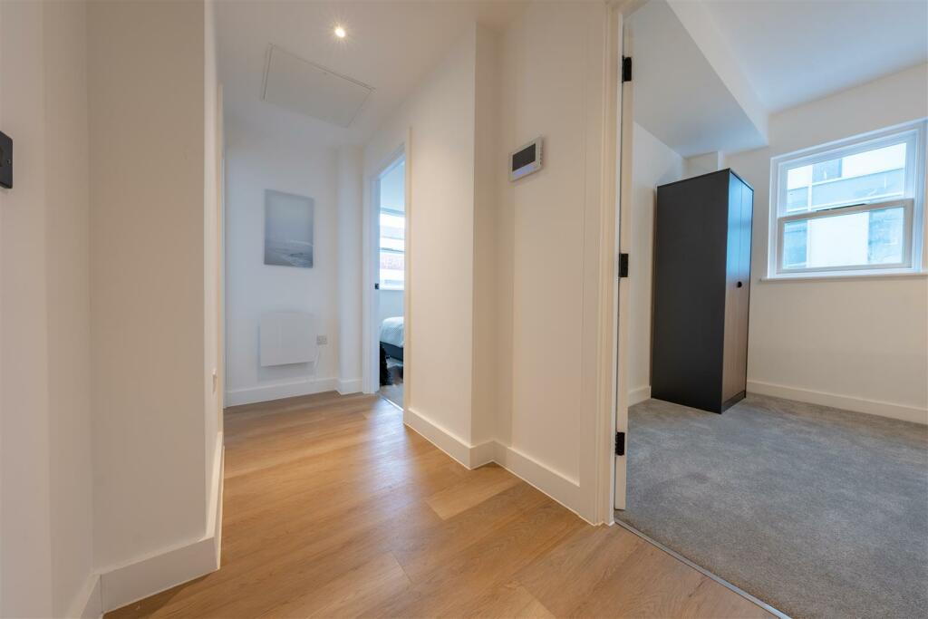 Flat 1 Reside-15.jpg