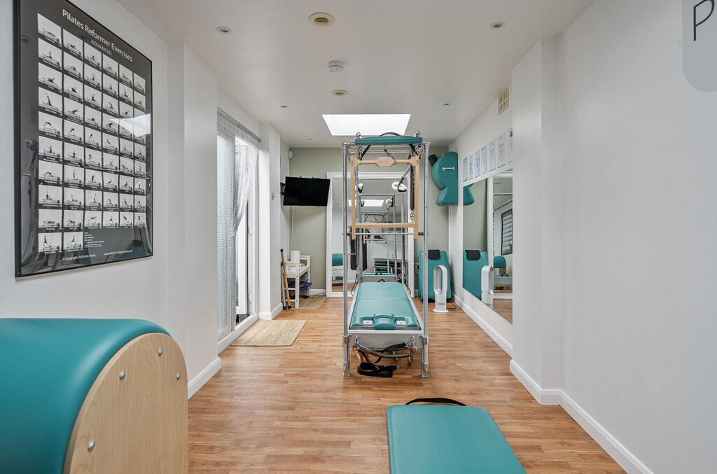 1342802-6-68a73f9...