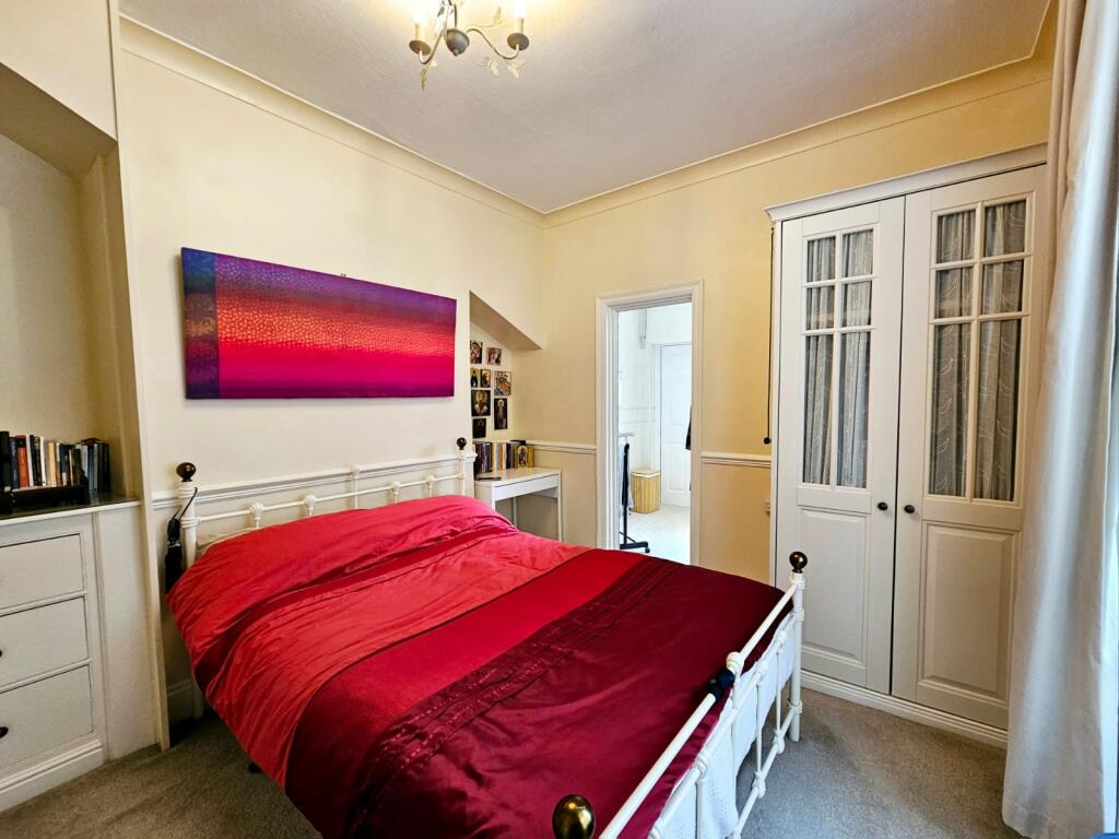 ee44112b-8bf3-4d73-bf66-1a24d7e6ed17