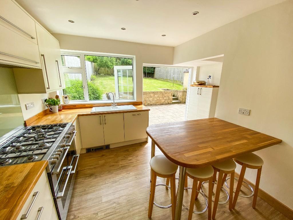 Kitchen/Breakfast Rm