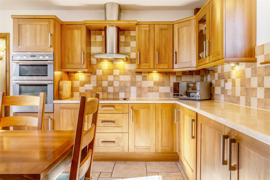 14 Council House (Friskney)-12.jpg