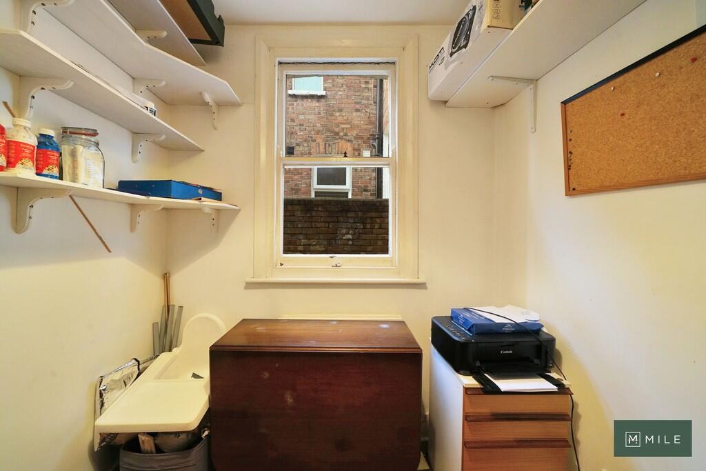 62 Leghorn Road -...