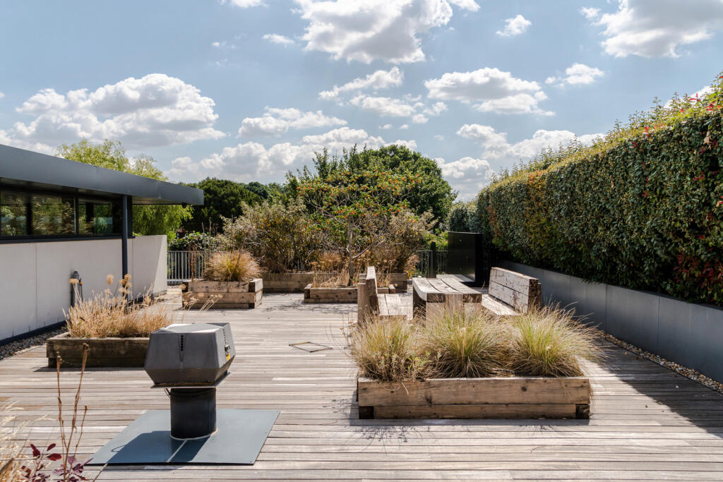 298291 - Fairbourne Reservoir East-44.jpeg