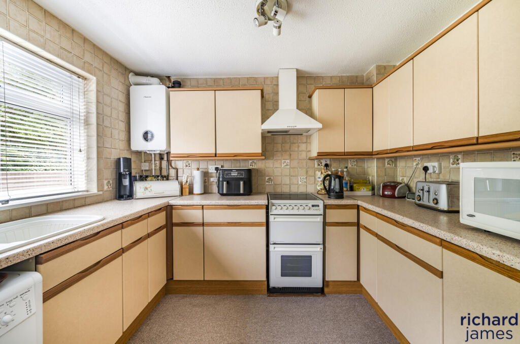 4d31e3ef-0a38-4c0...