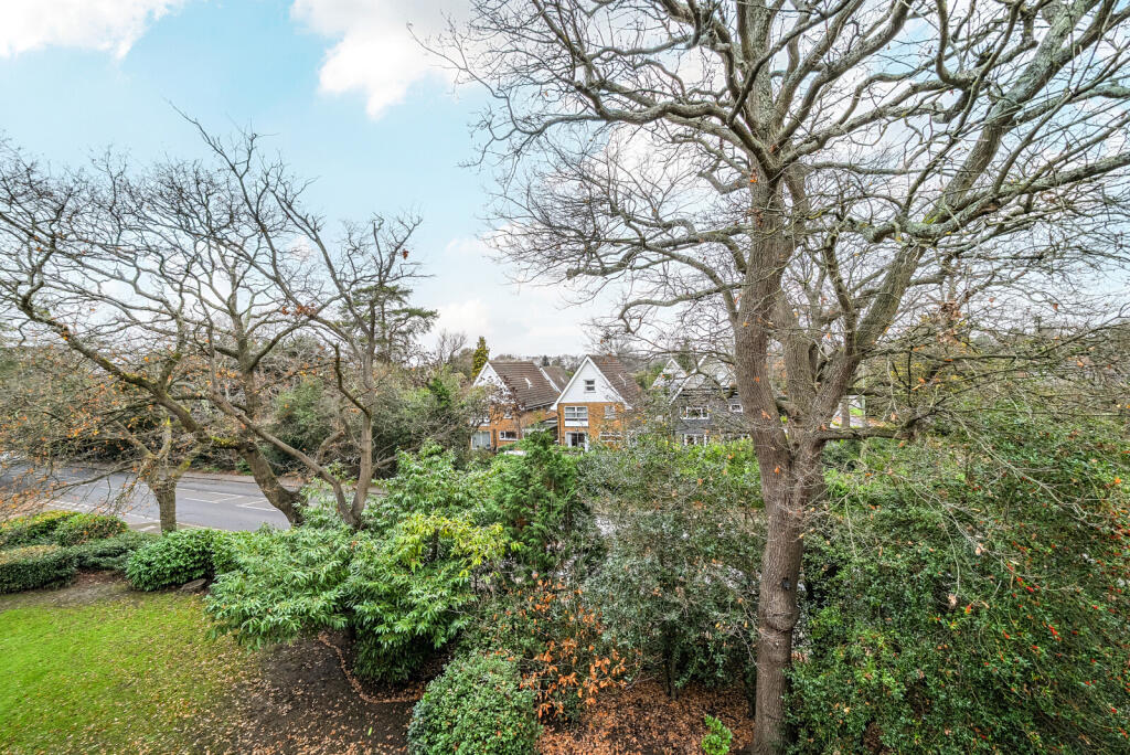 1389345-12-694018...