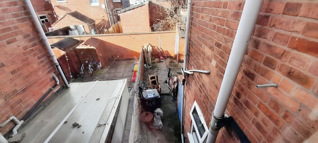 c9b3b15d-WhatsApp...