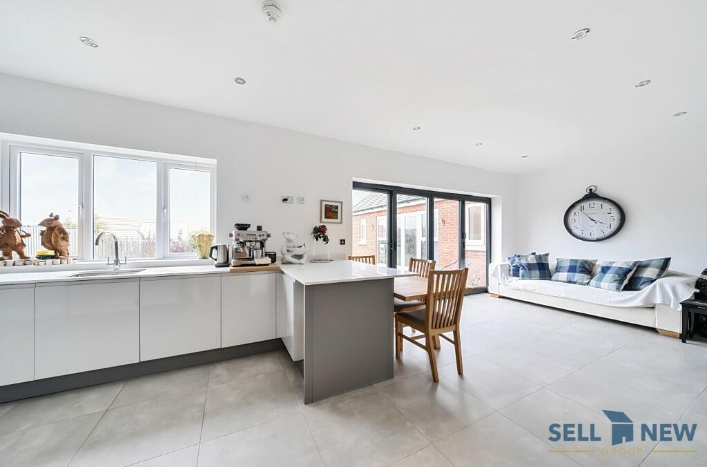 Kitchen/family room