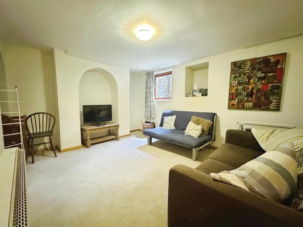 55b9ed7a--4A07-A7E4-5F87C5133B8D-16474-0000068A78C