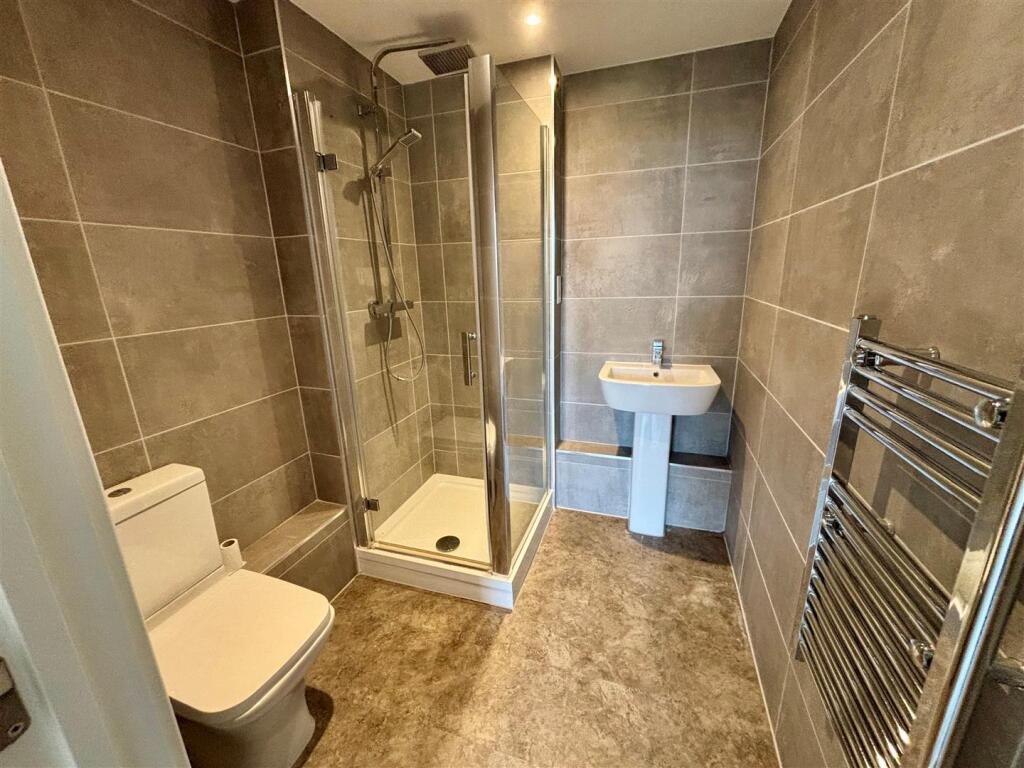 Ensuite.jpg
