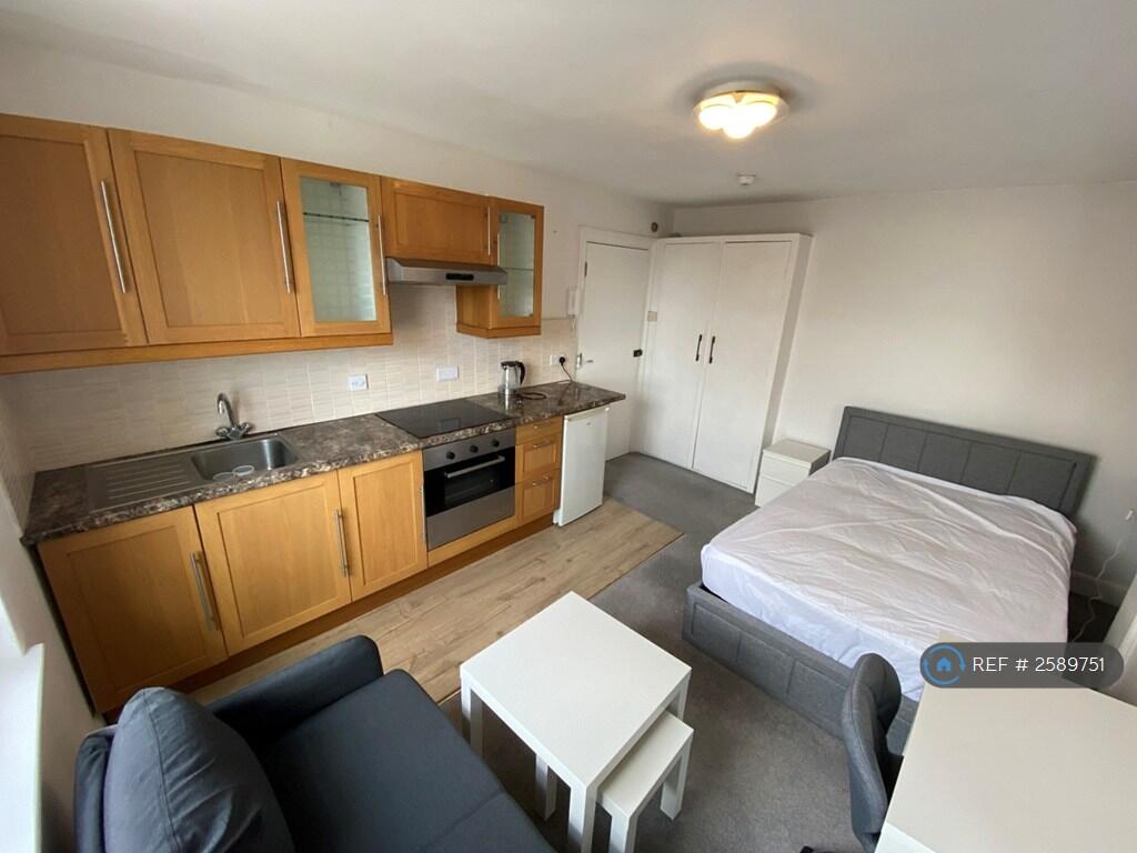 Flat 5 