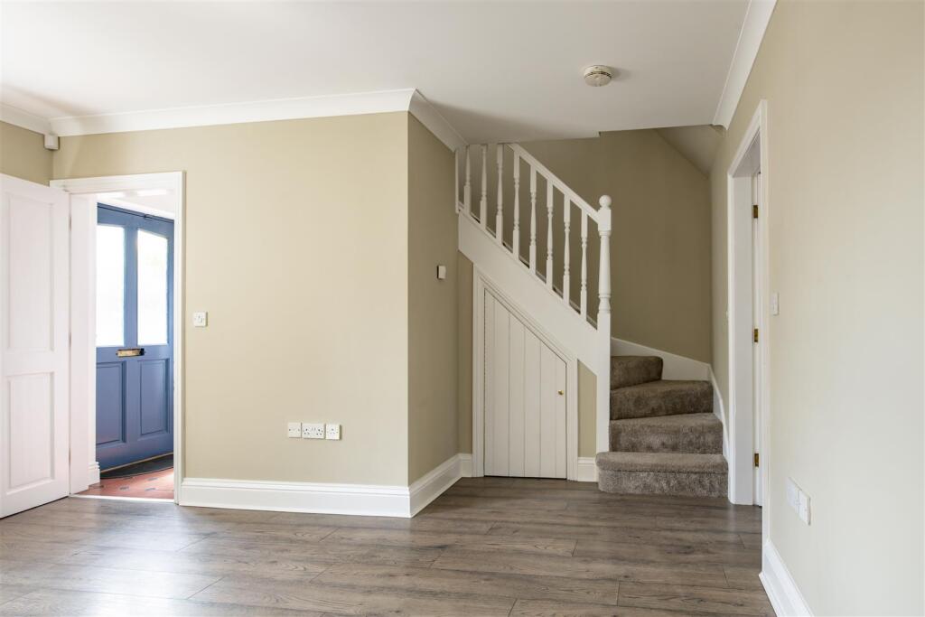 Davison Court Landscape -7.jpg