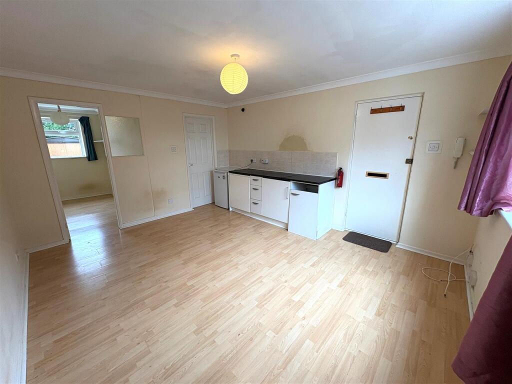 Living Space - 4.jpg