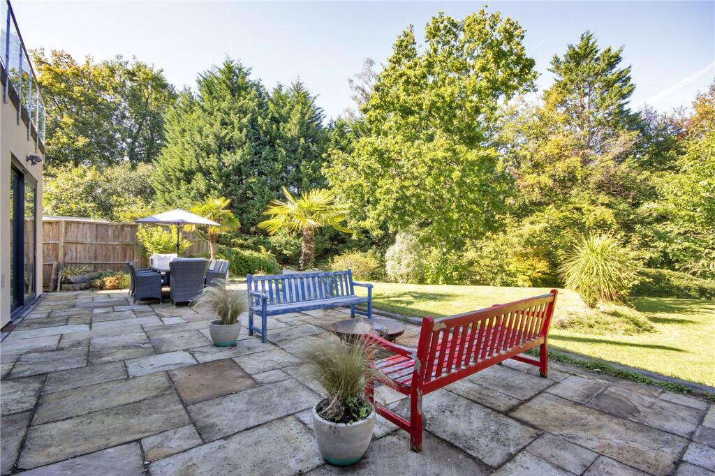 Terrace &amp; Garden