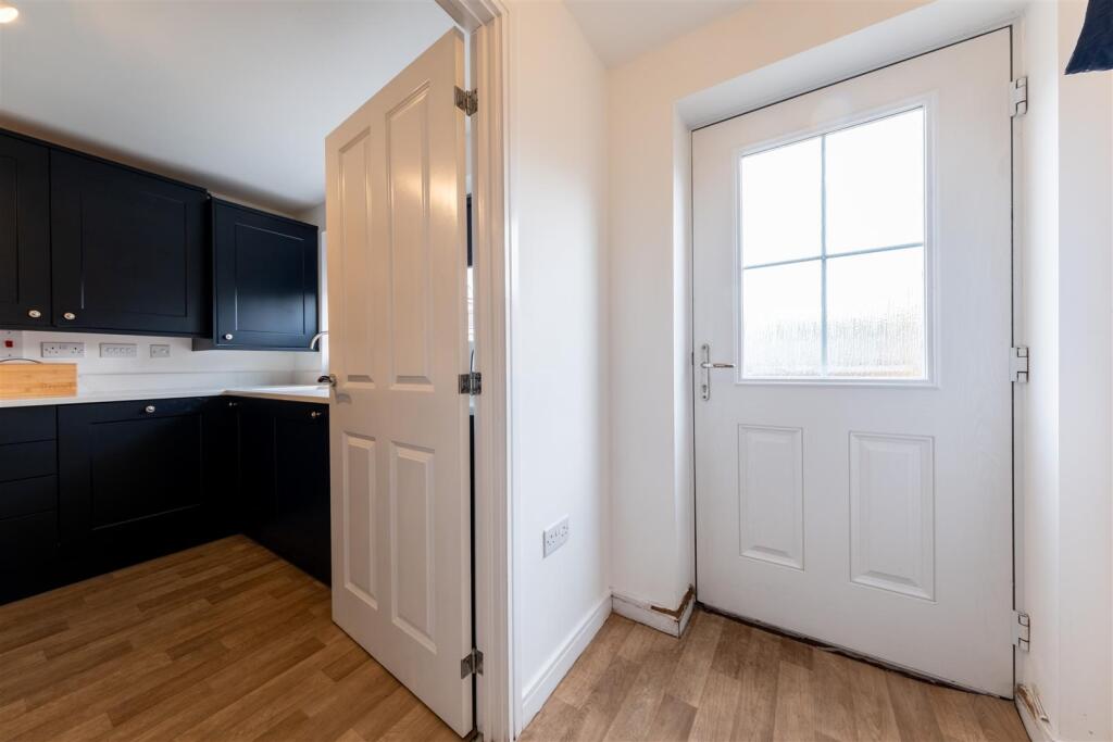 15 Hazelhurst Way-006.jpg