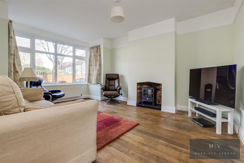 Bute Gardens 52 MV-1.jpg