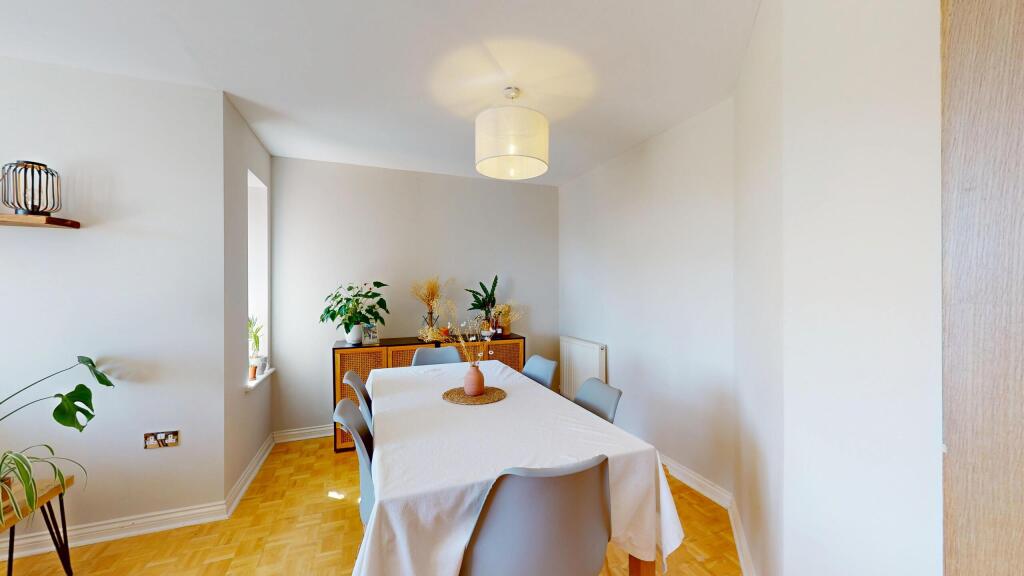 Queens-House-74-Carrisbooke-04142025_123941