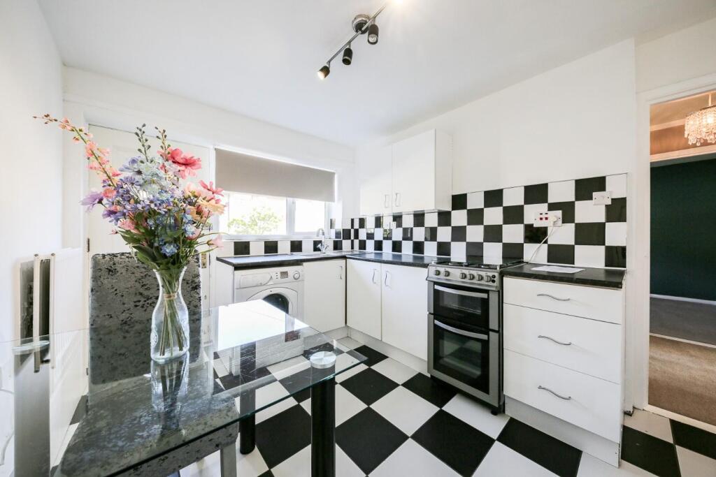 Kitchen / dining Area