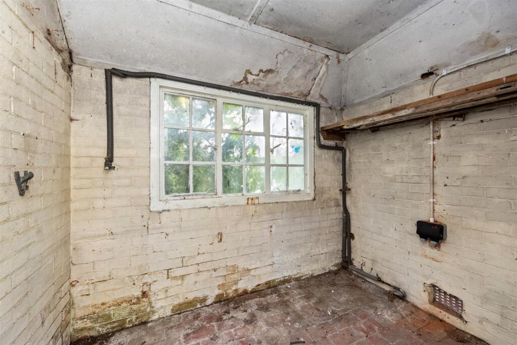 Outbuilding