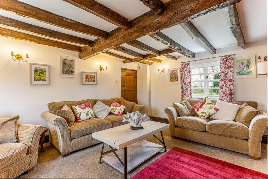 Stackyard Cottage 292957  -  (9).jpg