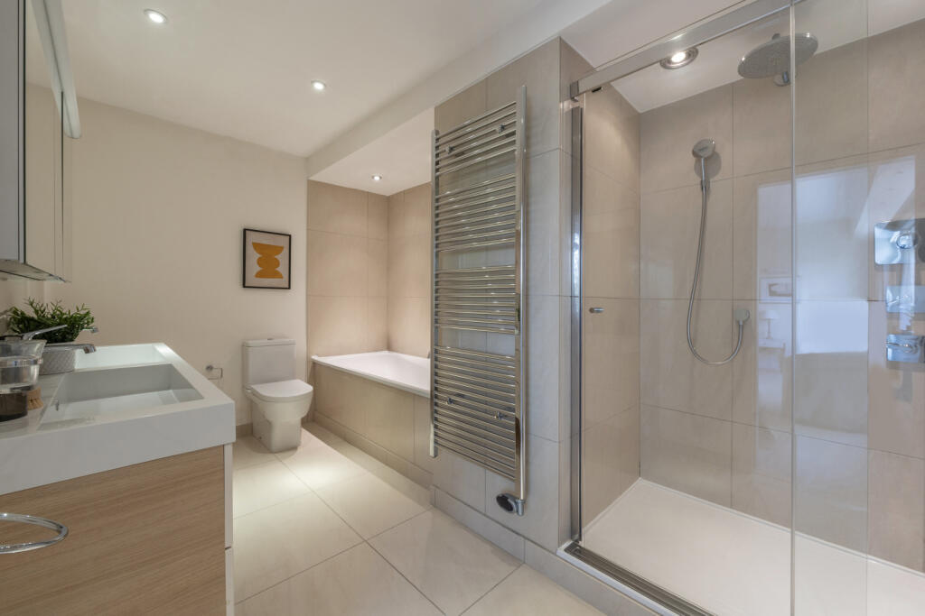 Ensuite