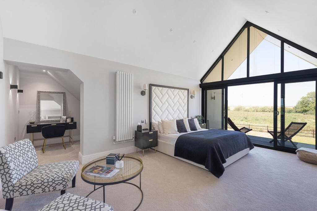 Prinicpal Bedroom