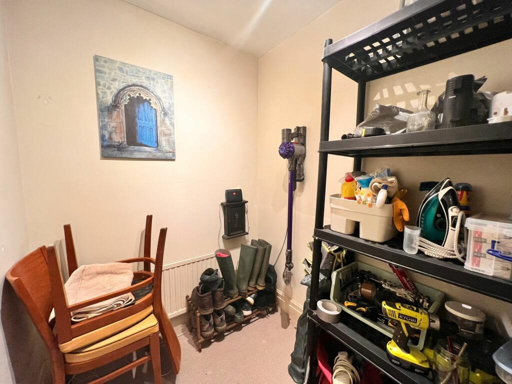STORAGE ROOM