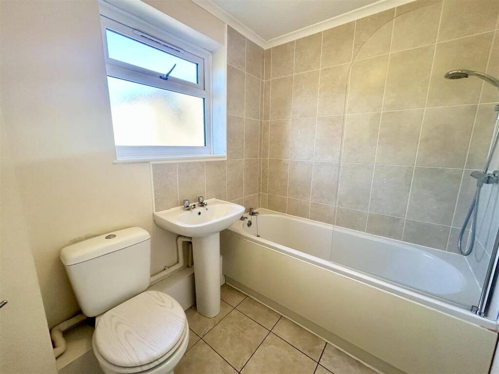 Bathroom.jpeg