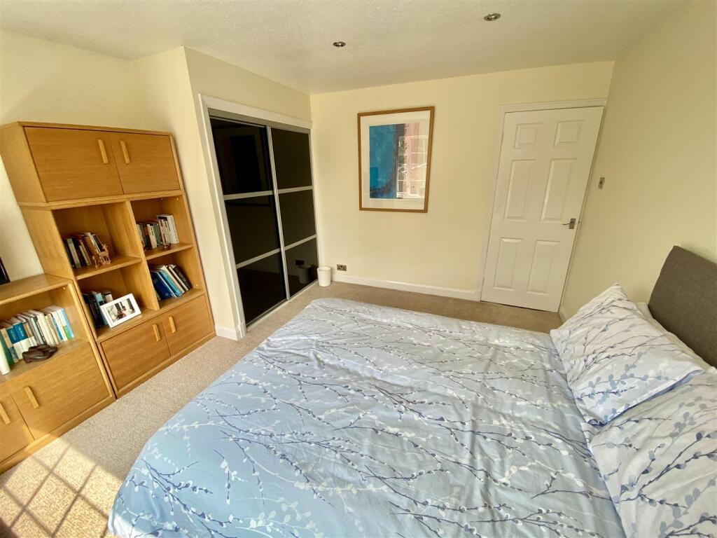 Bramleys Estate Agents - Overhall Park - Mirfield 