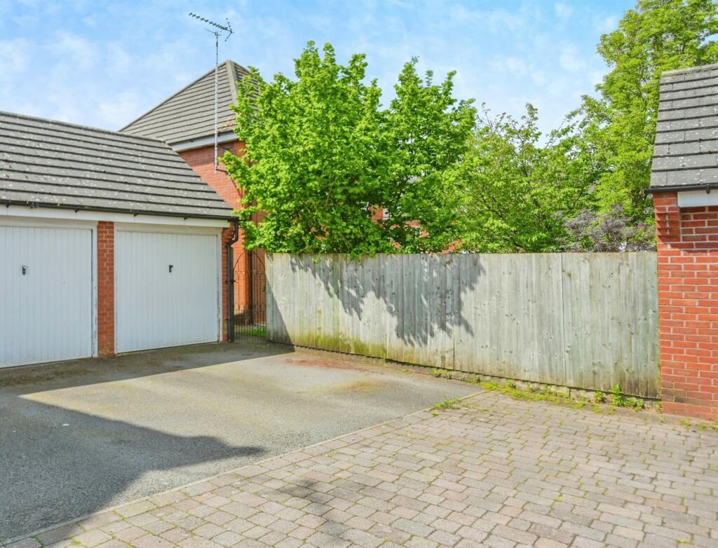 Garage: