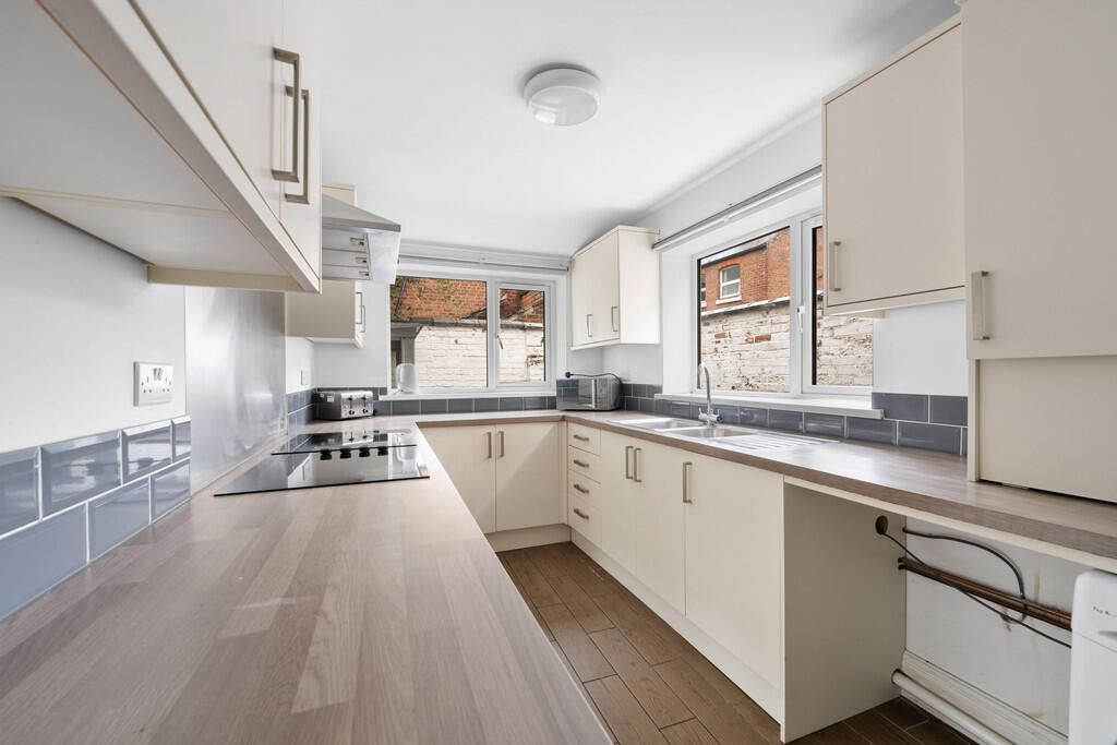19 West Lorne Str...