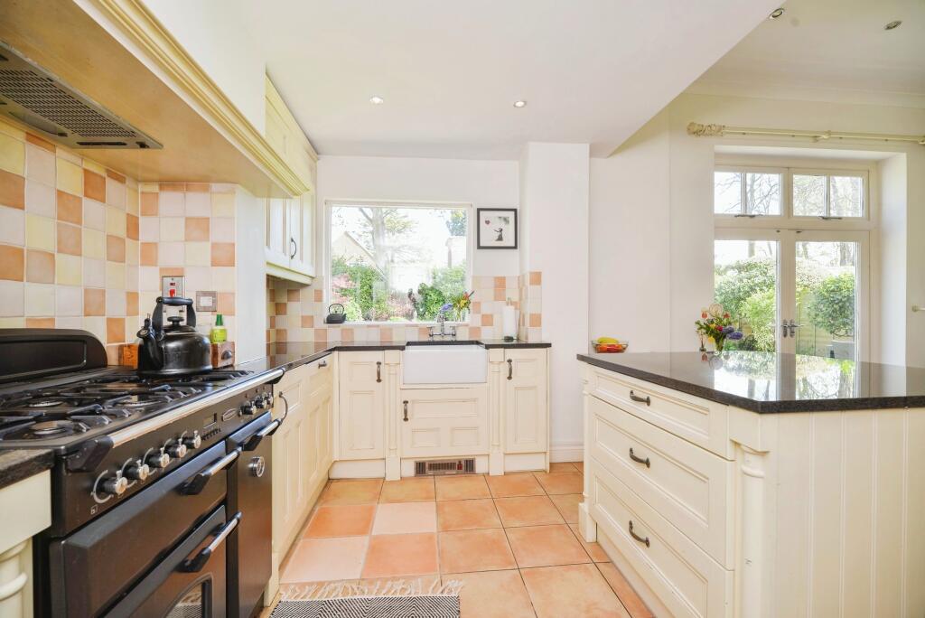 Kitchen/Breakfast