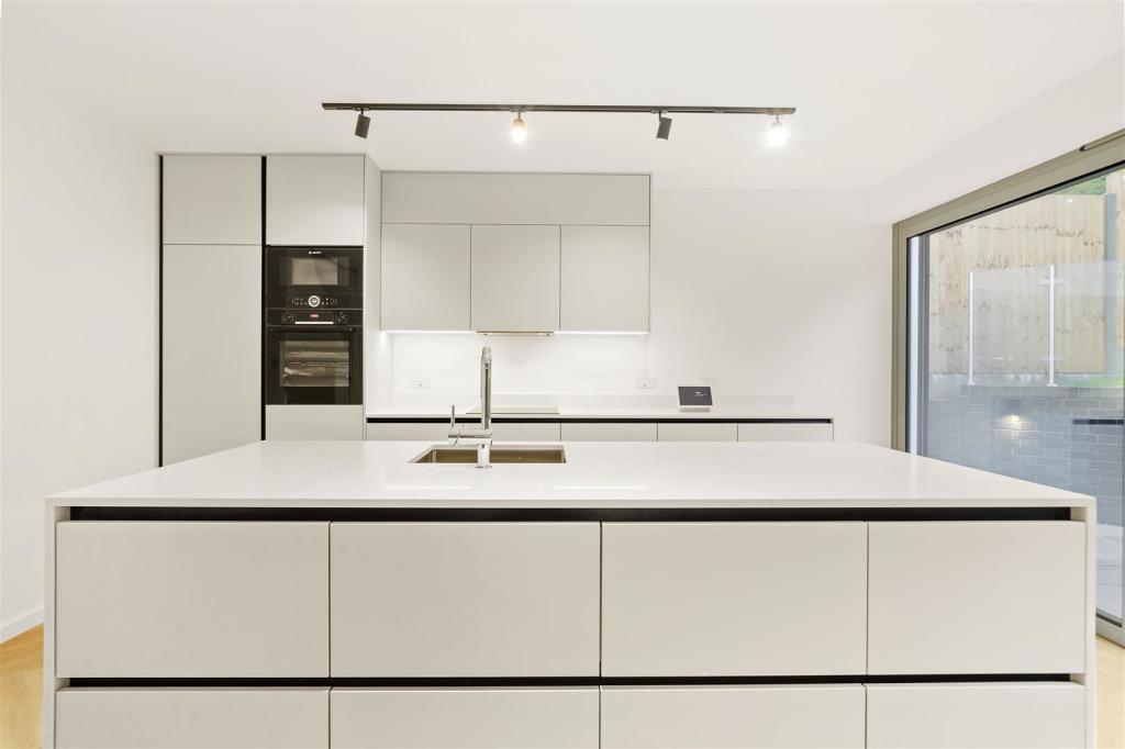 1 Acorn Close - yFFMZkLqFGIPasVyvF4N.jpg