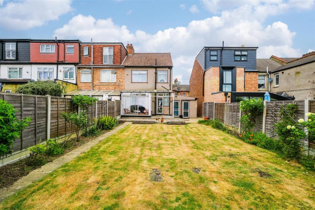 104 Matlock road-25.jpg