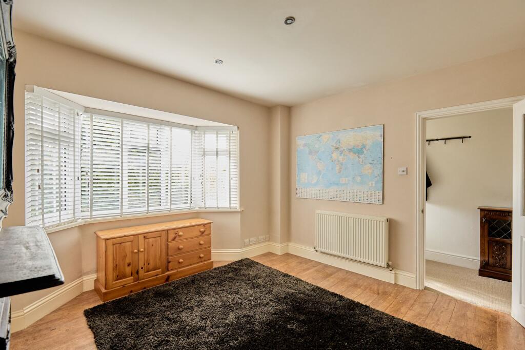 Reception/Bedroom