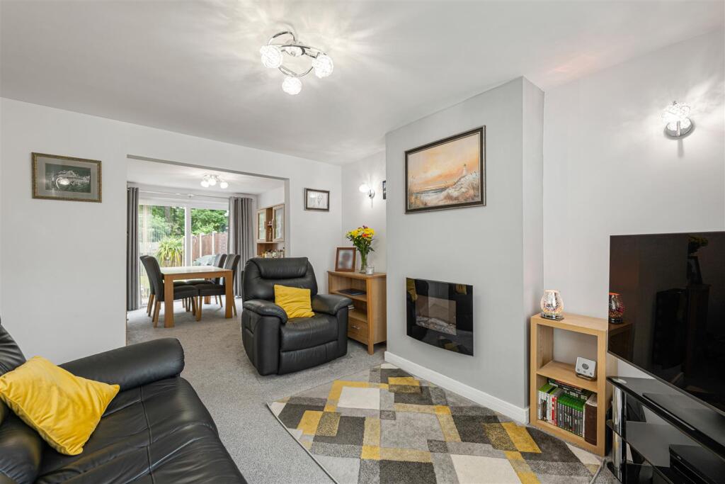 7 Woodview Close-03.jpg