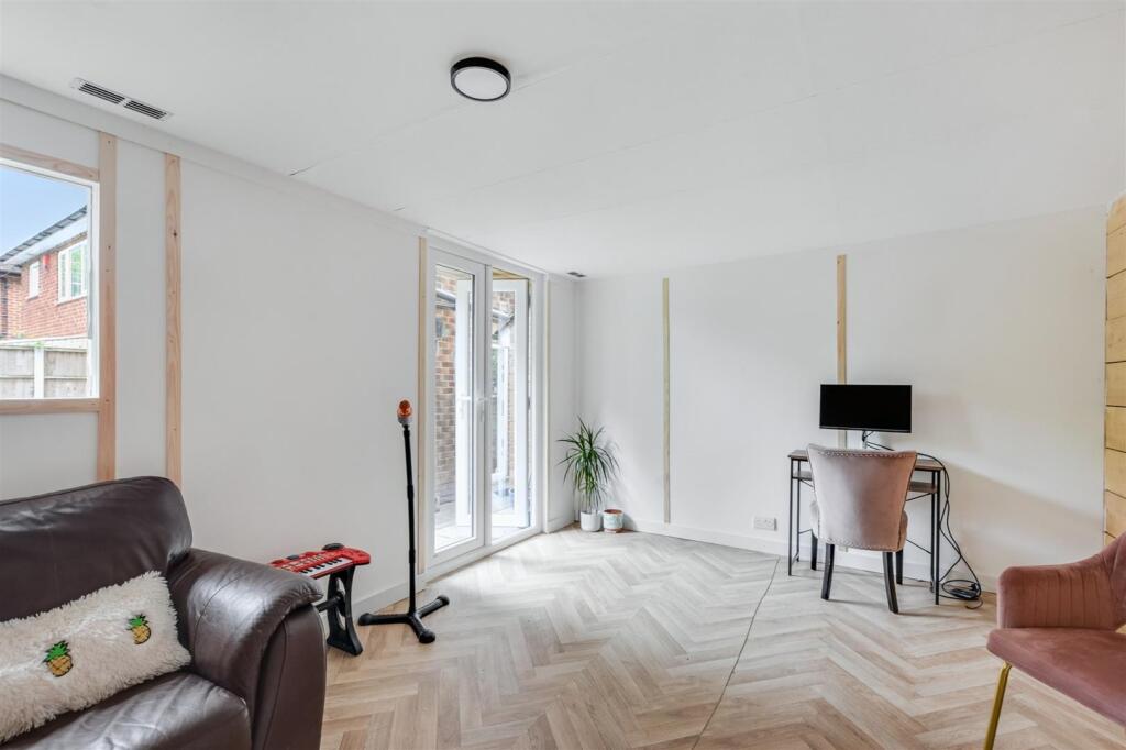 Office Play Room_3.jpeg