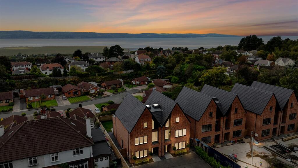 dji_fly_20241002_120102_0079_1727867843288_photo.J