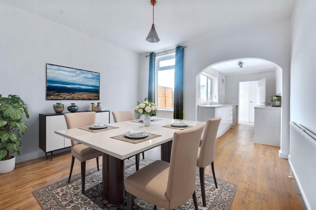 Dining Room- Virtual Furnishing