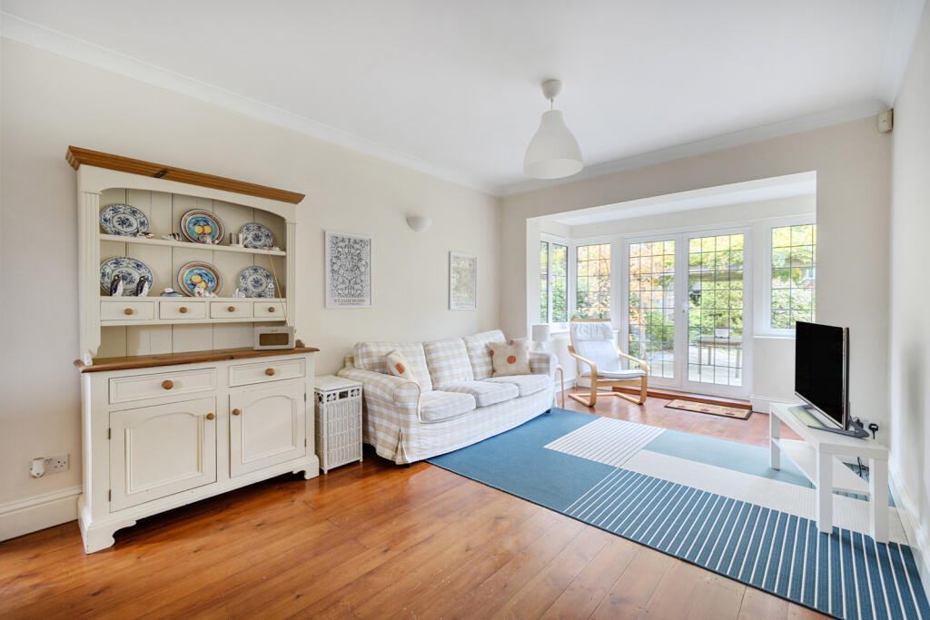 1365259-5-68e93ae...