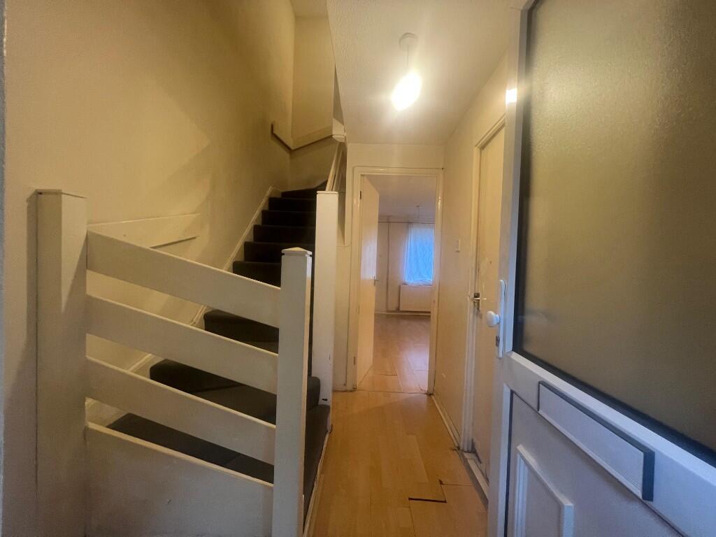 Emerald Close, London, E16