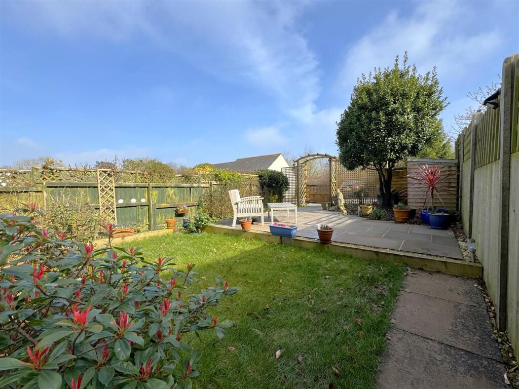 Rear Garden 2.jpeg