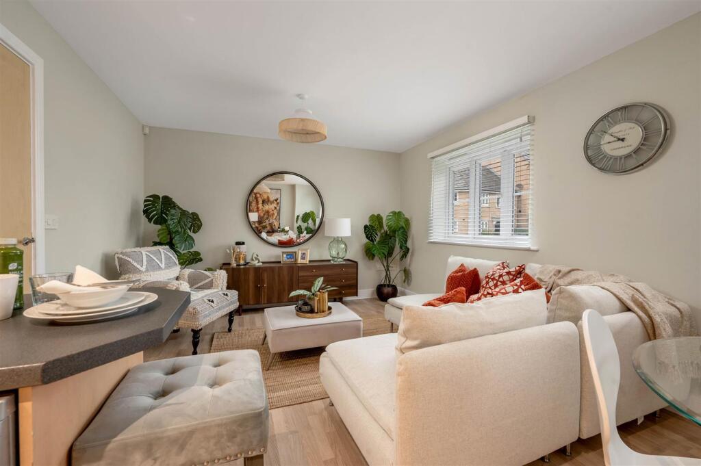 28 Prestwick Way WEB PH-22.jpg