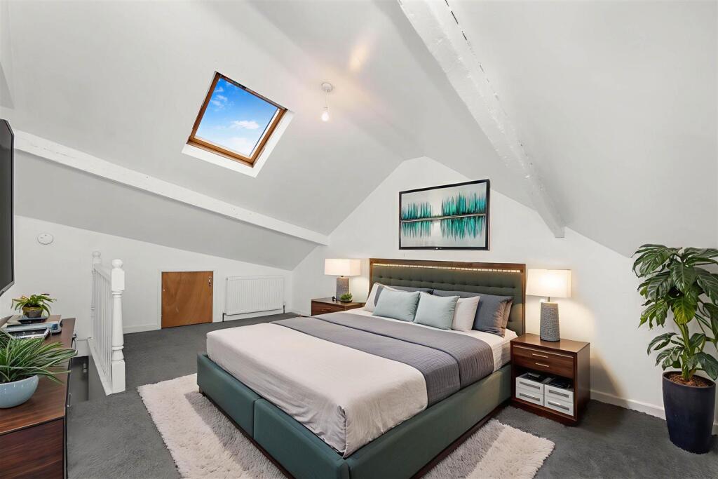 7 - Bedroom - Modern - 0.jpg