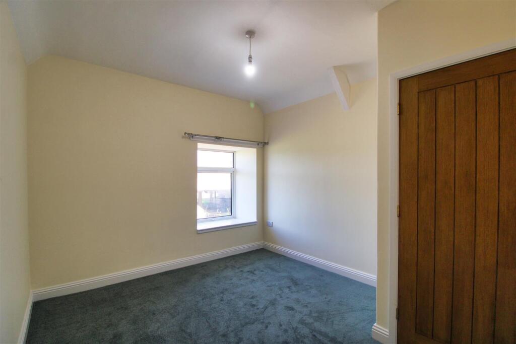 Bedroom One.jpg