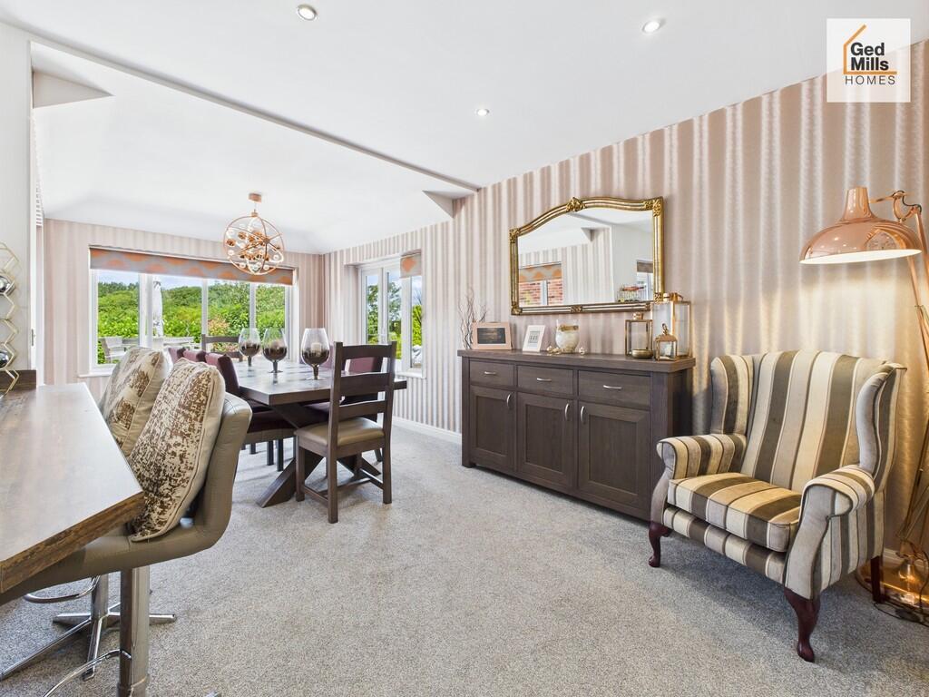 CAM04261G0-PR0070...