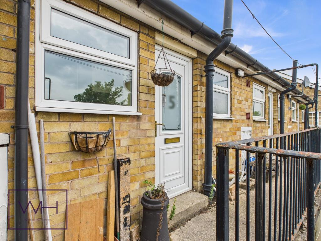 CAM03785G0-PR0265-ST